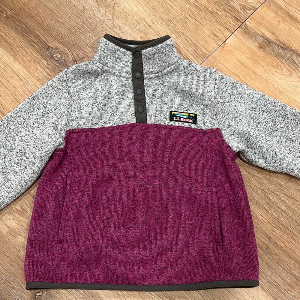 LL Bean girls pullover